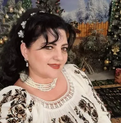 Doliu imens în muzica populară! Mihaela Cojocaru a murit la doar 52 de ani. Mesajul sfâșietor postat de fiica ei