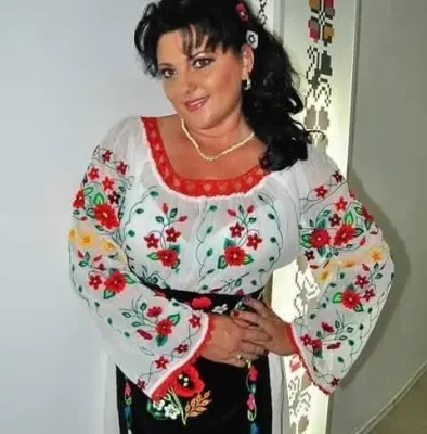Doliu uriaș în muzica populară! Mihaela Cojocaru s-a stins la doar 52 de ani. Anunțul sfâșietor făcut de fiica ei