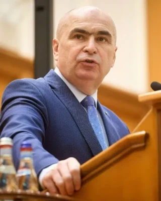 Lovitură pentru mii de bugetari! Cine sunt românii care nu mai primesc vouchere de vacanță din 2026