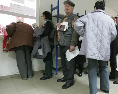 A muncit 35 de ani, dar a înlemnit când a văzut pensia recalculată! Suma primită e o umilință totală