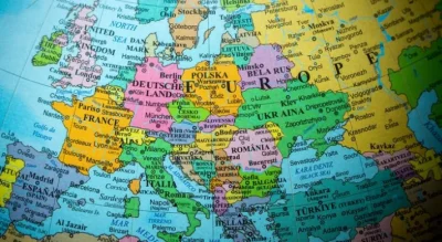 Decizia care îi lasă pe români fără bani în Germania! Se taie ajutoarele sociale și încep deportările
