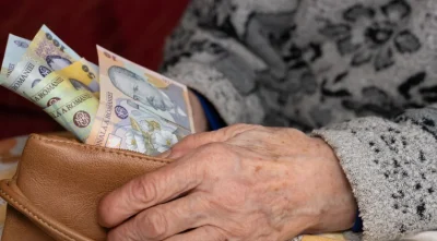 Se dau 1000 de lei pentru acești pensionari! Banii vin în două tranșe. Cine sunt românii care îi primesc