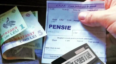 Veste uriașă pentru milioane de români! Pensiile se plătesc mai devreme în aprilie. Când intră banii pe card